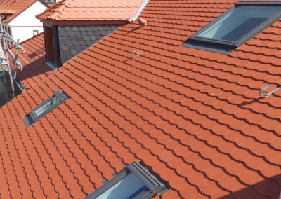 Die Dachdeckerei Heym in Heßheim und Frankenthal steht als Meisterbetrieb für handwerklich erstklassige, pünktliche und akkurate Arbeiten im Neubau, Ausbau und der Altbausanierung/Reparatur von Bedachungen. Rene Heym, Qualität für meisterhafte Lösungen.